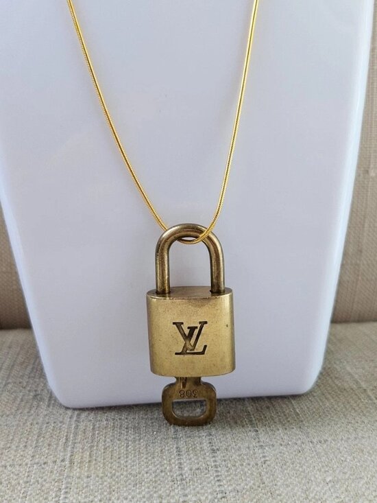 Louis Vuitton Jewelry - Vintage Louis Vuitton Key Lock Pendant Necklace Gold Tone Padlock Made in France
